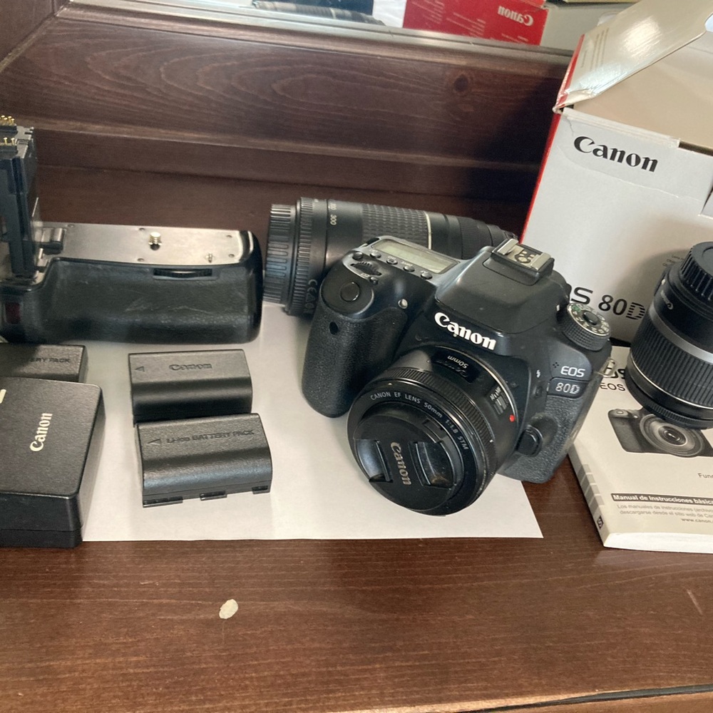 DSLR Canon 80D